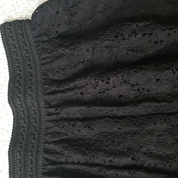 iZ BYER girl black lace skirt - Picture 2 of 7